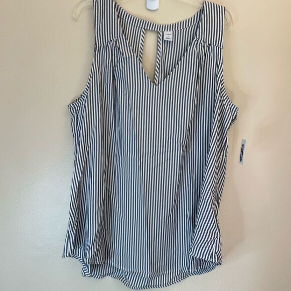 New! Old Navy| Large|Sleeveless top| striped | Fit and flare| soft| Loose - Picture 1 of 10